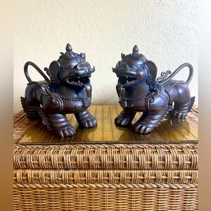 Bronze 18th century foo dogs the Paul lapis